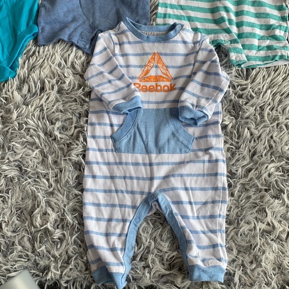 Baby Boy One Piece Onesie Outfits Bundle Size 0-3 Months